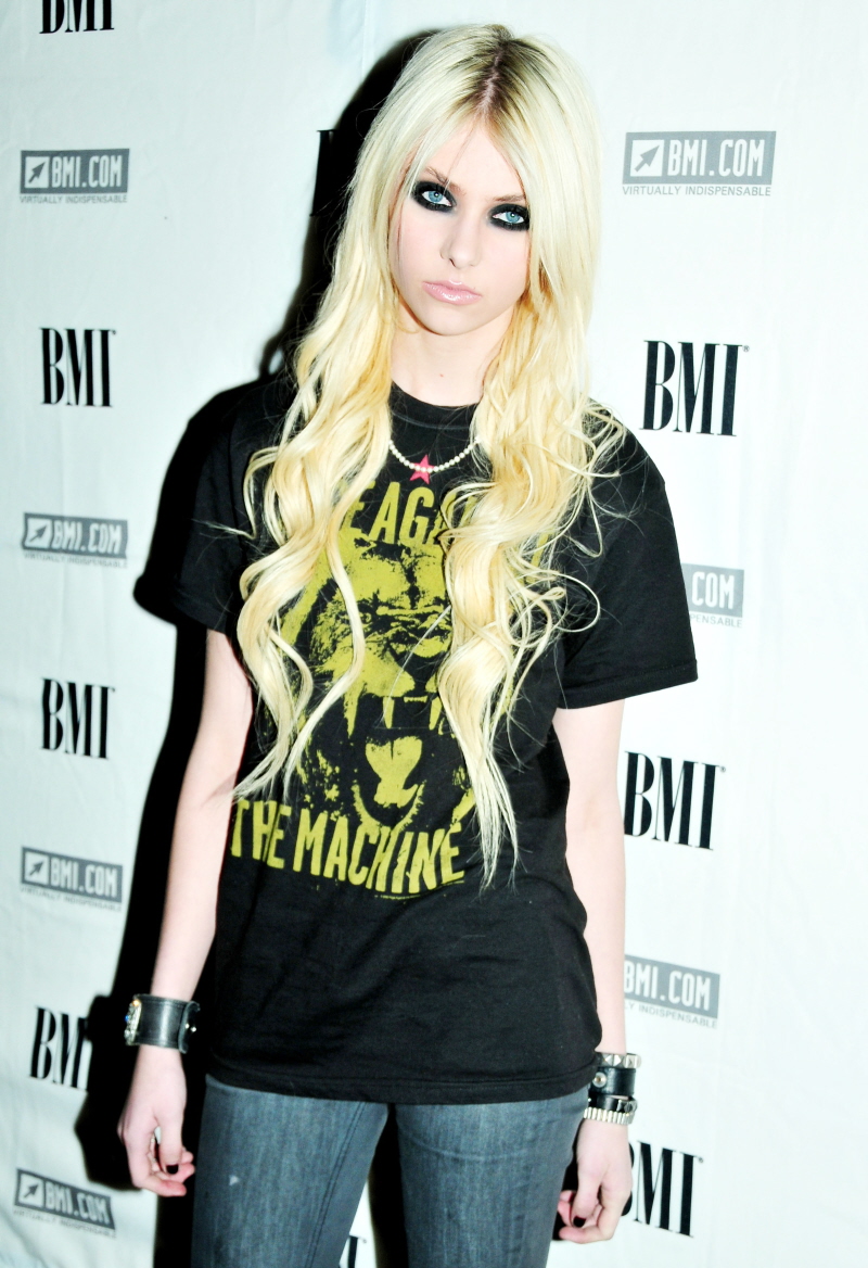 fp_4628670_momsen_taylor_scp_030410.jpg