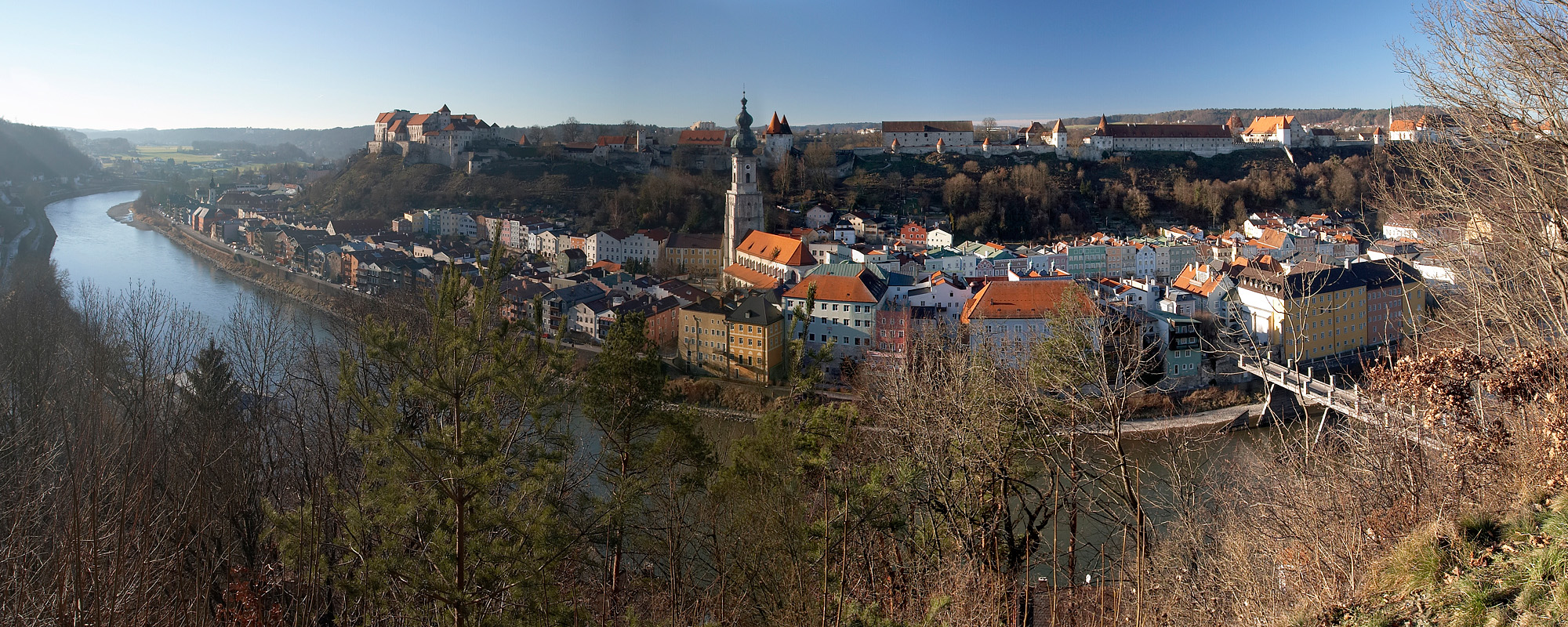 Burghausen_old_town.jpg