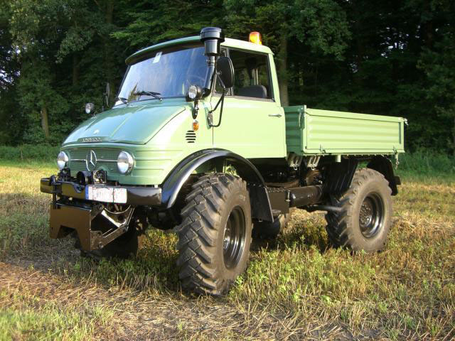 schoen-restaurierter-unimog.jpg